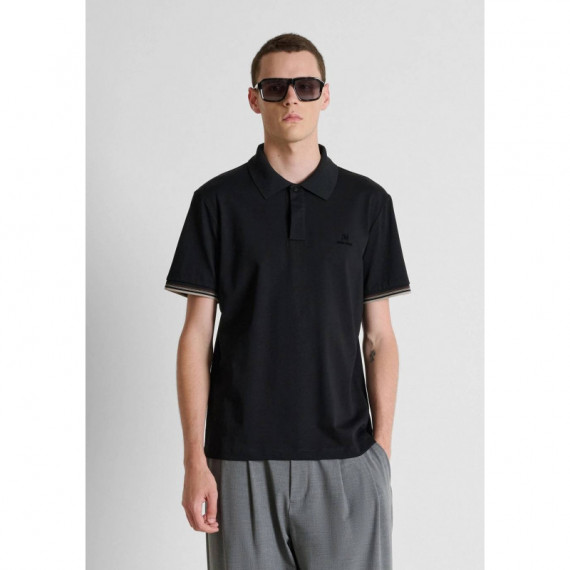 SHORT SLEEVED T-SHIRT NERO