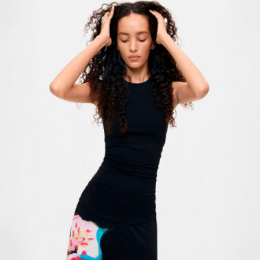 Vestido Flores Asim&eacute;trico  DESIGUAL