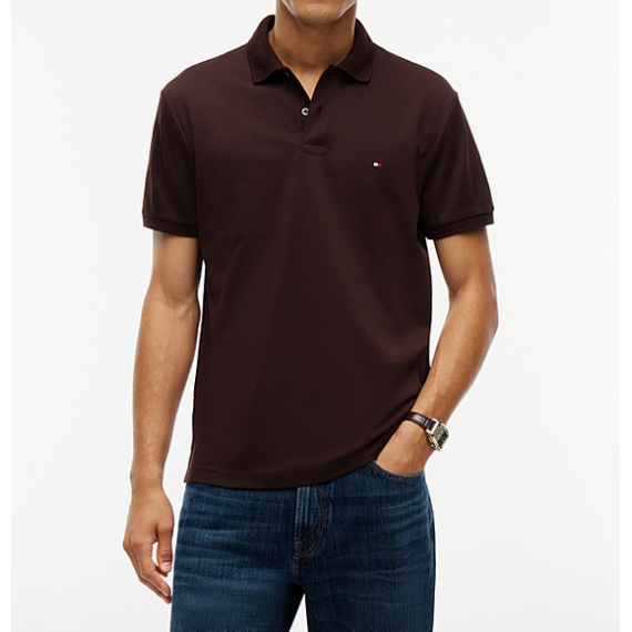 Polo Tommy Hilfiger básico marrón