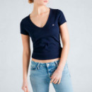 Camiseta Essential con cuello de pico