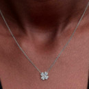 Collar con colgante de trébol de la suerte brillante 394502C01