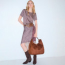 Bolso Hobo Tamaño Grande con Tachuelas  LIU JO
