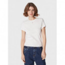 Camiseta Essential Rib de Tommy Jeans  TOMMY HILFIGER