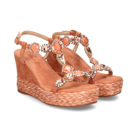 Bebe Piedras Cuna Soga ante Naranja  ALMA EN PENA