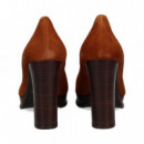 Salon Plataforma ante Cuero  LODI