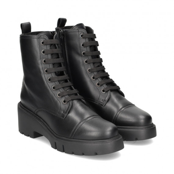 Botin Partido Piel Negro  UNISA