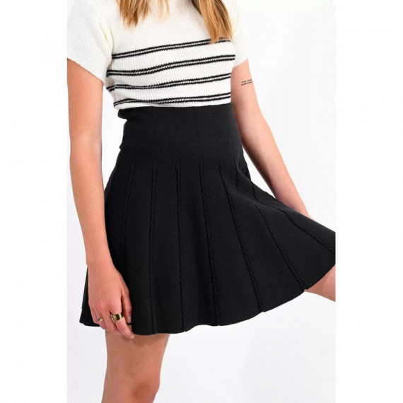 Falda LILI SIDONIO Corta Bordada de Tiro Alto Negra