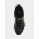 Zapatilla Kaddy Detalles Logotipo GUESS