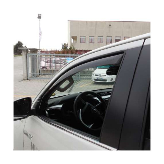 Toyota Hilux 2 Pta desde 2006,CORTAVIENTOS Delanteros  FARAD