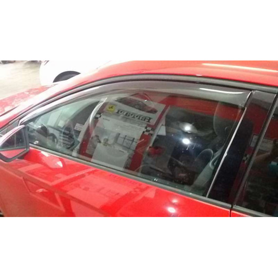 Seat León Sc 3PTA 2013CORTAVIENTOS Delanteros  FARAD