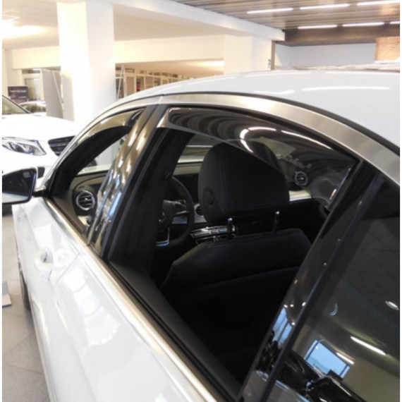 Mercedes Clase E (W213) 4 Pta 2016, Cortavientos Delanteros y Traseros  FARAD