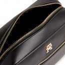 Bolso Bandolera Iconic con Cinta Distintiva  TOMMY HILFIGER