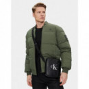 Monogram Soft REPORTER18 Black  CALVIN KLEIN