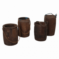 RAW MATERIALS® Antiguo Cubo para Transportar Líquidos. Origen Himalaya (nepal)