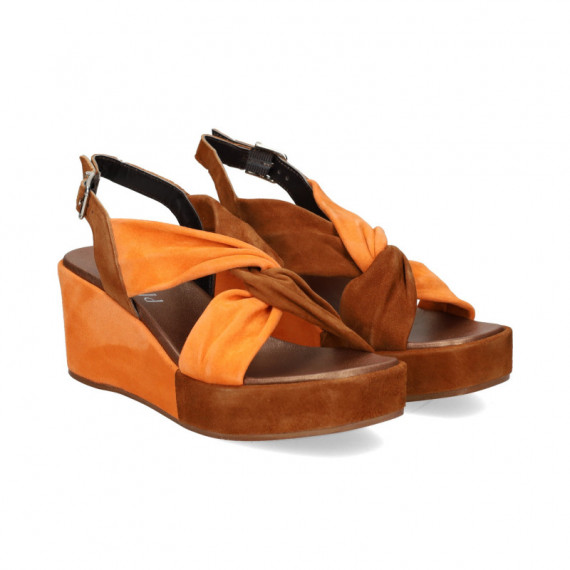 Enlazada ante Naranja+cuero  PLUMERS