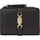 Cartera con Detalles Horsebit Th y Cremallera de TOMMY HILFIGER