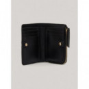Cartera con Detalles Horsebit Th y Cremallera de TOMMY HILFIGER