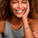 Pulsera Moments en Plata de Ley Retrato de Minnie Brillante 597770CZ  PANDORA