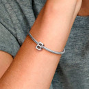 Charm en Plata de Ley Letra B 797456  PANDORA