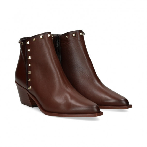 Botin Cowboy Tachas Piel Moka  LODI