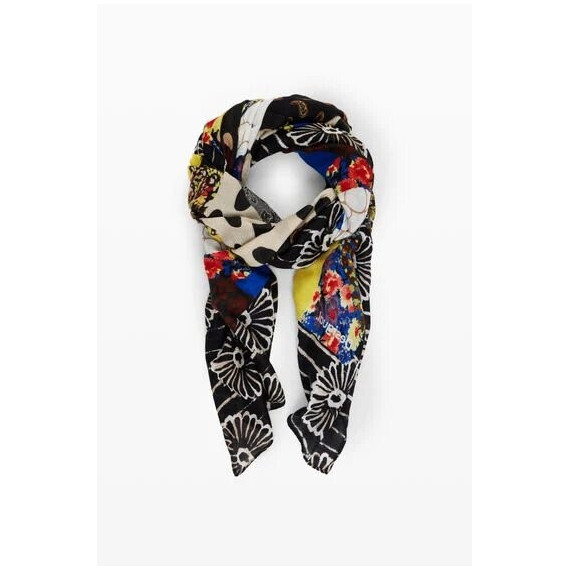 Foulard Patch Rectangular de DESIGUAL