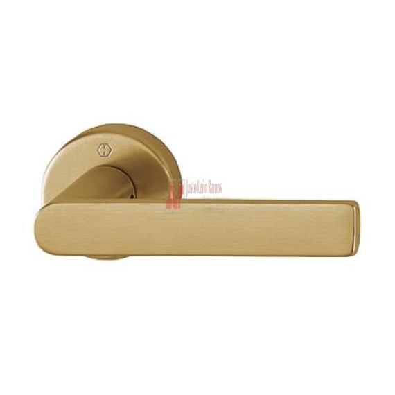 Juego De Manillas Con Roseta Dorado Mate - Modelo 9120