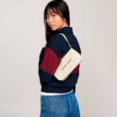 Bolso de Hombro Essential de Peluche con Logo  TOMMY HILFIGER