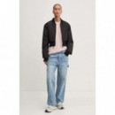 Camiseta Clásica con Triángulo Mini de GUESS JEANS