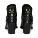 Botin Tachas Piel Negro  SEBAGO