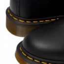 Botas 1460 Vegan Black Felix Rub Off Dr. Martens  DR. MARTENS