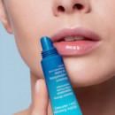 Hydra-essentiel Baume
bálsamo Labial Voluminizador y Reparador  CLARINS
