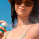 Clear Sunscreen Spray  SPF30 - Tropical Coconut
spray Protector Solar Transparente  COOLA