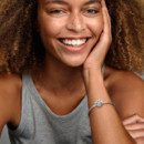 Pulsera Moments en Plata de Ley Retrato de Minnie Brillante 597770CZ  PANDORA