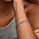 Pulsera Moments en Plata de Ley Retrato de Minnie Brillante 597770CZ  PANDORA