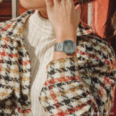 CASIO A168WEM-7 Reloj Digital Unisex – Esfera Espejo Plateada, Correa de Acero Inoxidable, Retro y Resistente Al Agua