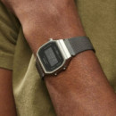 CASIO A168WEMB-1B Reloj Digital Unisex – Estilo Retro, Correa de Malla Negra, Pantalla Negativa, Wr