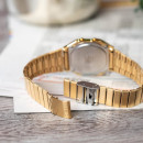CASIO A700WEVG-9A Reloj Digital Retro Dorado – Caja Ultrafina, Correa de Acero Inoxidable, Wr