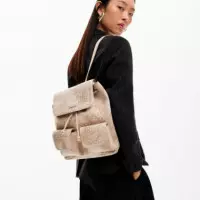 Mochila Pequeña Bordados  DESIGUAL