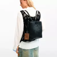 Mochila Pequeña Relieve  DESIGUAL