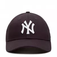 Gorra NEW ERA New York Yankees Essential 9FORTY