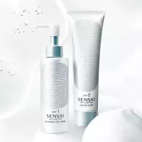 Silky Purifying Cleansing Gel Water
gel Facial Limpiador  SENSAI