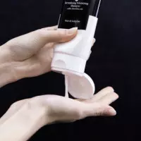 SISLEY Hair Rituel Soin Lavant Revitalisant Volumateur à L'huile de Camélia, 200ML