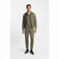 JONAH_RUNN_METH 10259130 01 BLACK