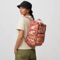 Fjallraven Mochila FJÄLLRÄVEN Graphics Laptop 15" Chalk Rose Hidden Animals
