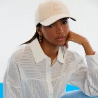 Gorra con Logo Bordado  LOLA CASADEMUNT