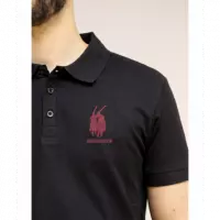 Polo Bendorff negro logo bordado rojo