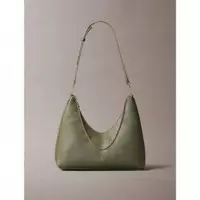 EMBLEM HW PEBBLE SHOULDER BAG CYPRESS