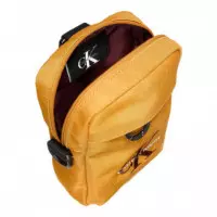 Bandolera  Bold Logo Nylon Slim  CALVIN KLEIN JEANS