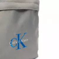Bandolera Plana de Nailon con Logo Monograma  CALVIN KLEIN JEANS