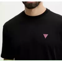 Camiseta Guess negra logotipo rosa